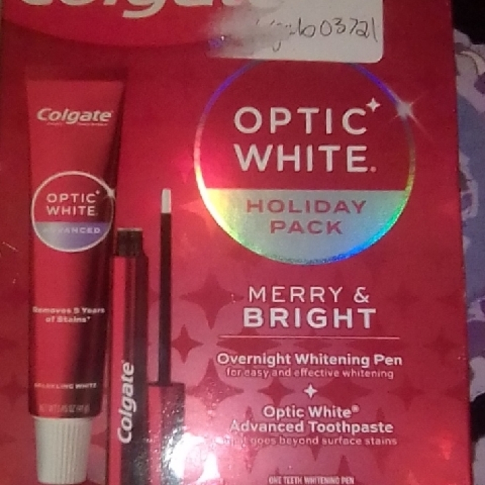 Colgate Optic White Holiday Pack